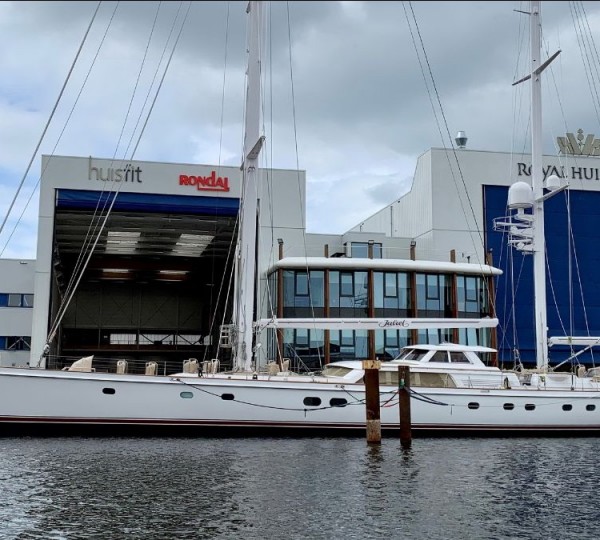 sailing yacht juliet